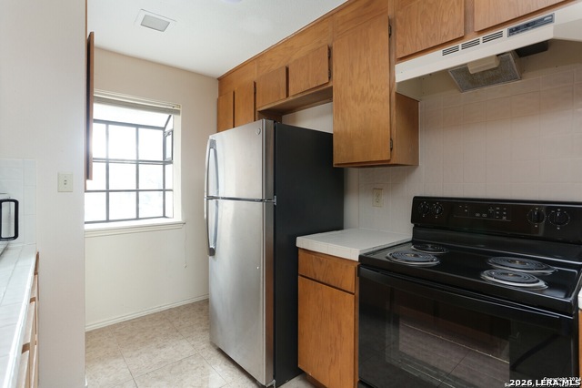 Image 7 of 14 For 11815 Vance Jackson  2404