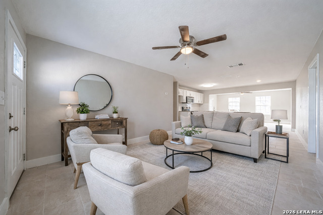 Image 2 of 34 For 7334 Glen Hart