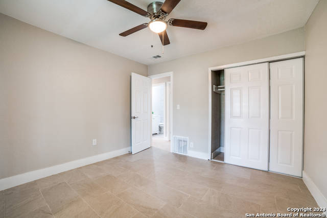 Image 28 of 34 For 7334 Glen Hart