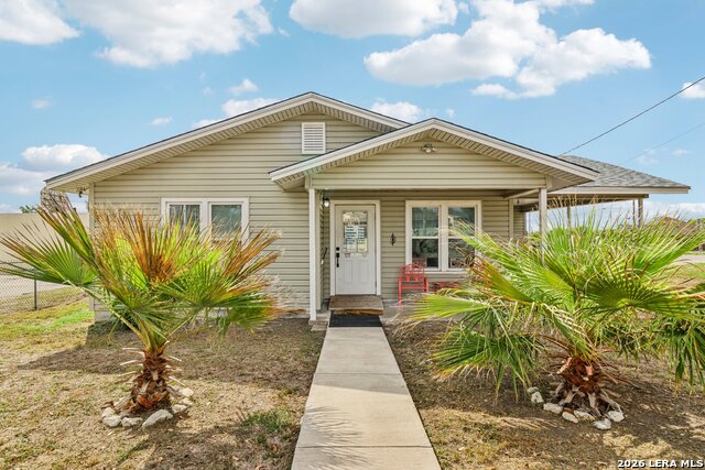 Details for 102 Lady Badger, Karnes City, TX 78118