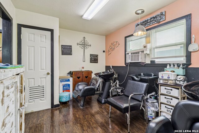 Listing photo id 11 for 102 Lady Badger