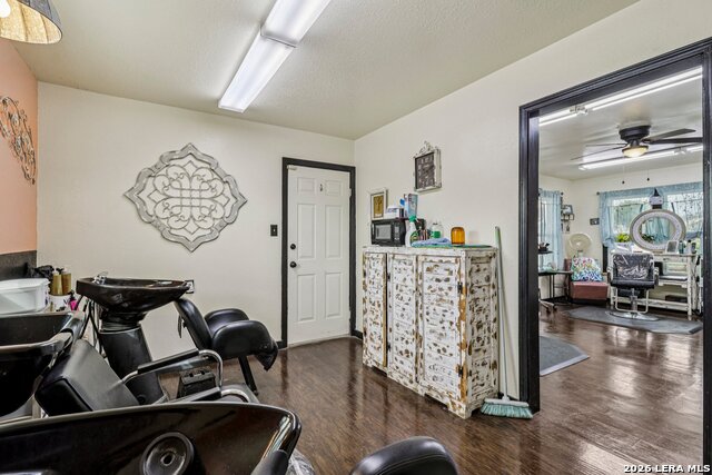 Listing photo id 12 for 102 Lady Badger