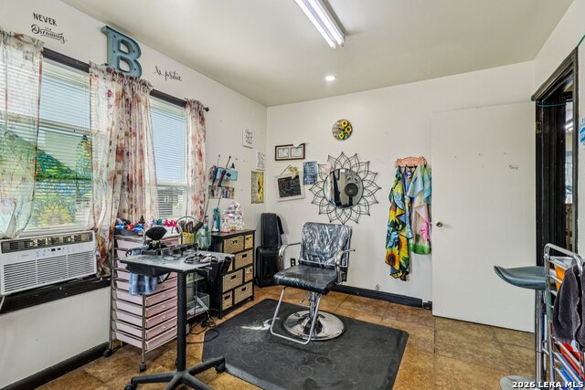 Listing photo id 14 for 102 Lady Badger