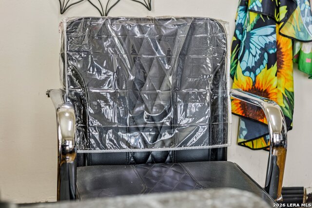 Listing photo id 25 for 102 Lady Badger