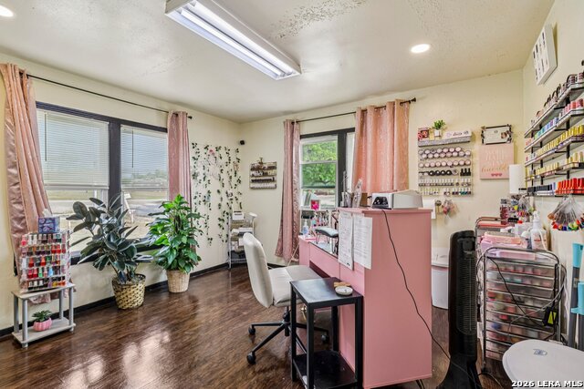 Listing photo id 31 for 102 Lady Badger