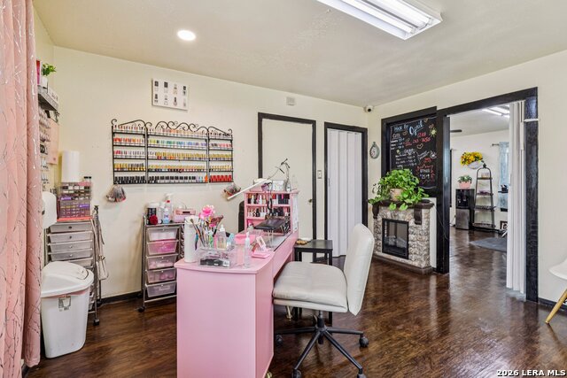 Listing photo id 33 for 102 Lady Badger