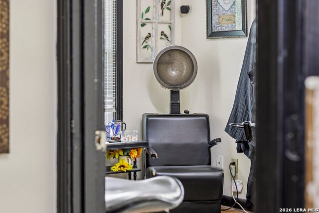 Listing photo id 39 for 102 Lady Badger