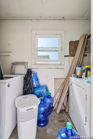 Listing photo id 41 for 102 Lady Badger