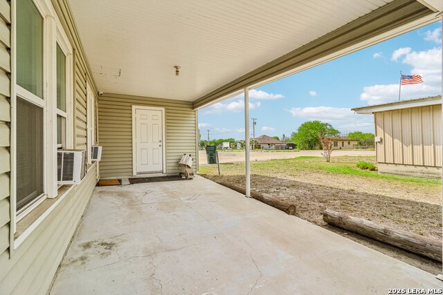 Listing photo id 6 for 102 Lady Badger