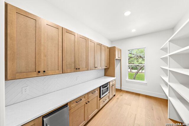 Image 12 of 49 For 728 Mountain Creek Trail