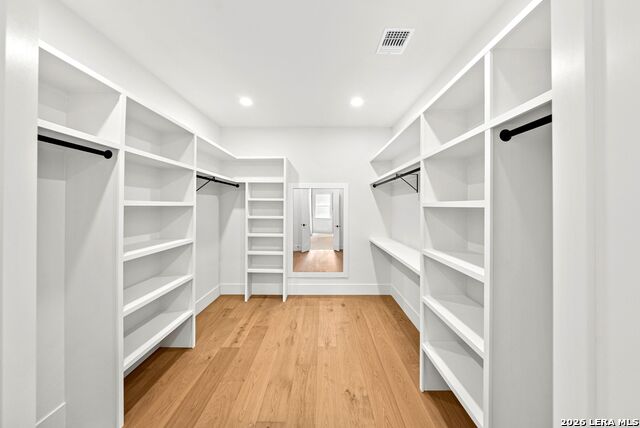 Image 26 of 49 For 728 Mountain Creek Trail