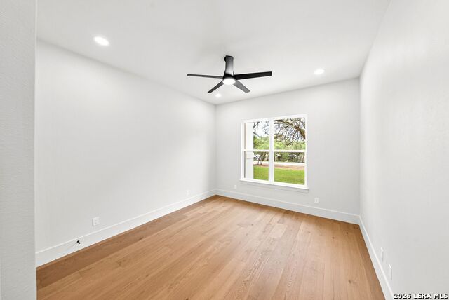 Image 33 of 49 For 728 Mountain Creek Trail