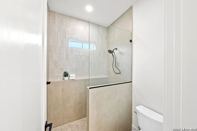 Image 35 of 49 For 728 Mountain Creek Trail