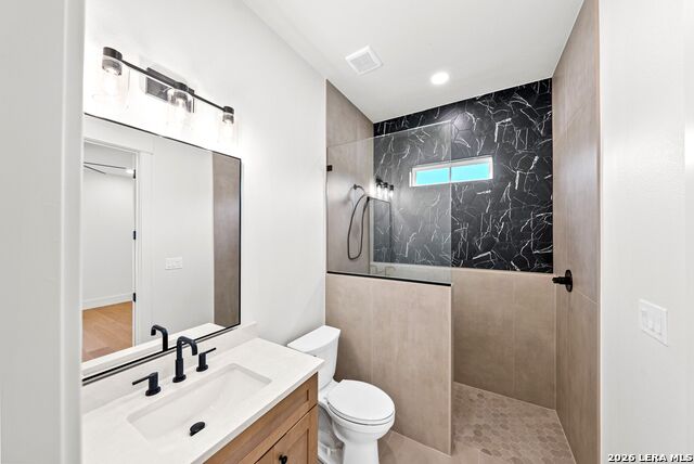 Image 38 of 49 For 728 Mountain Creek Trail