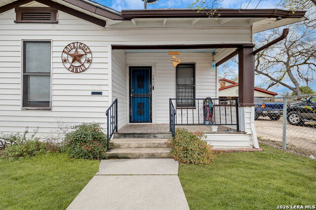 Image 3 of 25 For 1650 Laurel W