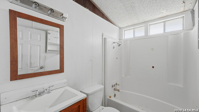 Image 4 of 25 For 3651 Ih 10 E