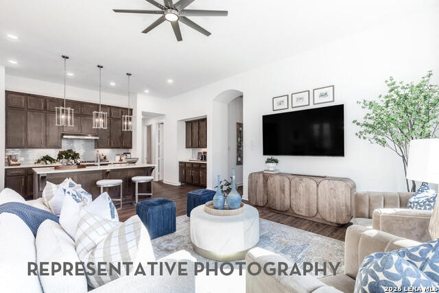 Image 17 of 47 For 11774 Stoltzer