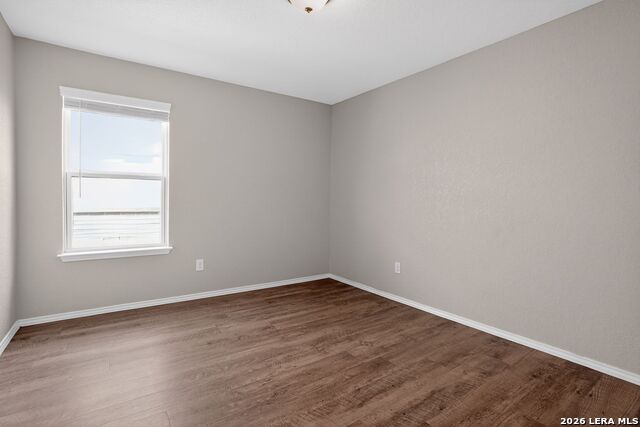 Image 16 of 26 For 7504 Twin Pine Ct