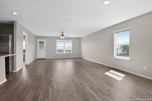 Image 4 of 26 For 7504 Twin Pine Ct