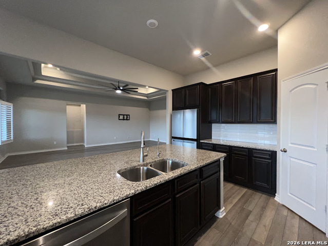 Image 10 of 35 For 307 James Bonham Way