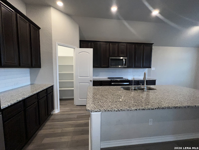 Image 13 of 35 For 307 James Bonham Way