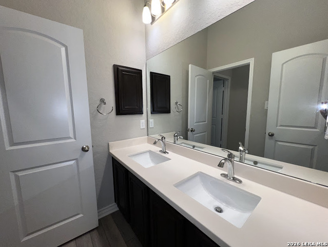 Image 19 of 35 For 307 James Bonham Way