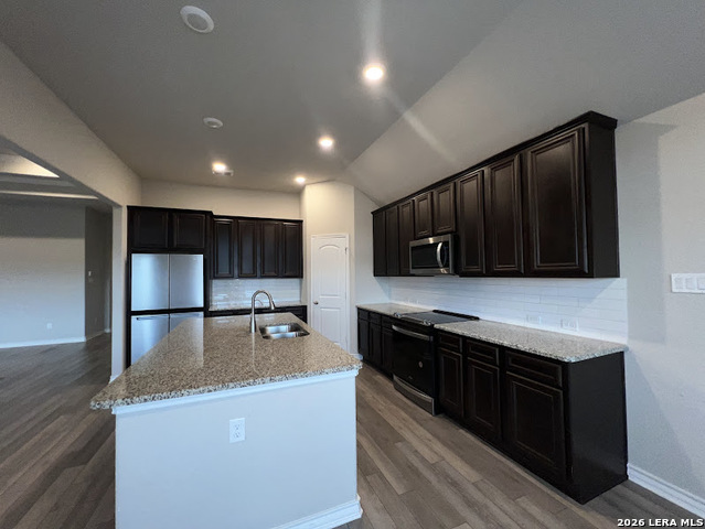 Image 8 of 35 For 307 James Bonham Way