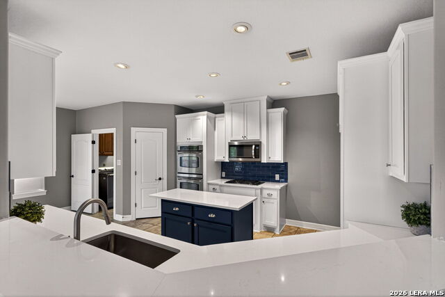 Image 16 of 54 For 25922 Peregrine Rdg