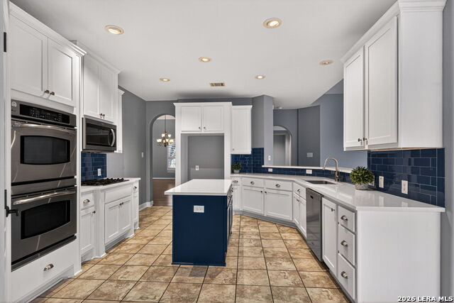 Image 18 of 54 For 25922 Peregrine Rdg