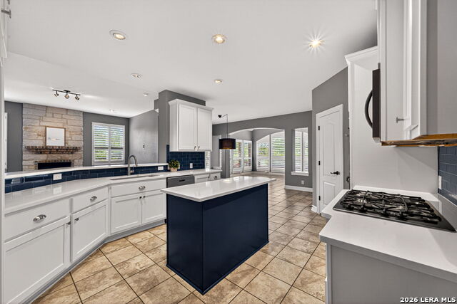 Image 19 of 54 For 25922 Peregrine Rdg