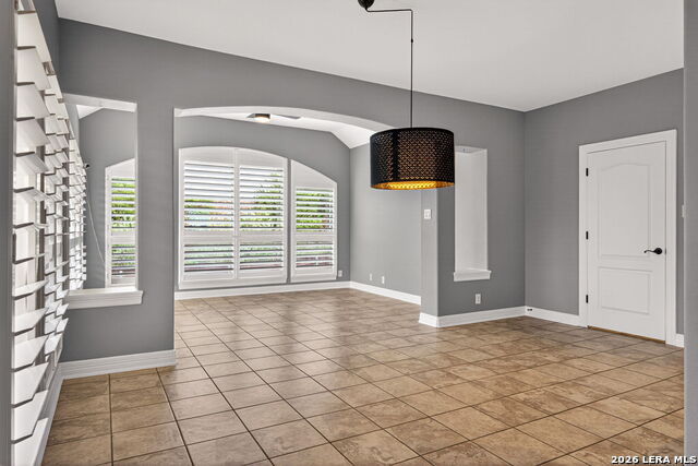 Image 21 of 54 For 25922 Peregrine Rdg