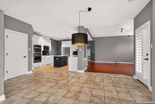 Image 23 of 54 For 25922 Peregrine Rdg