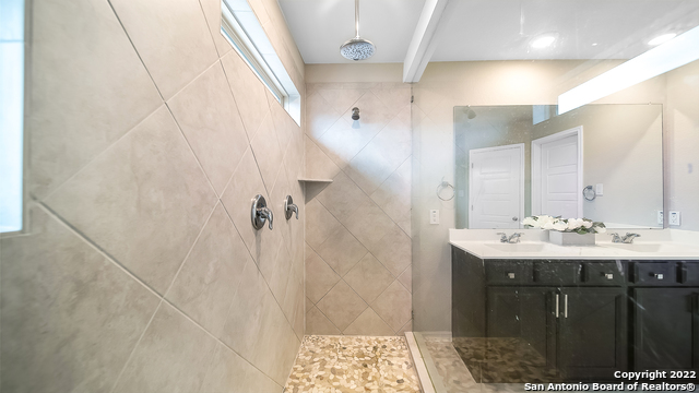 Image 15 of 18 For 2339 Castello