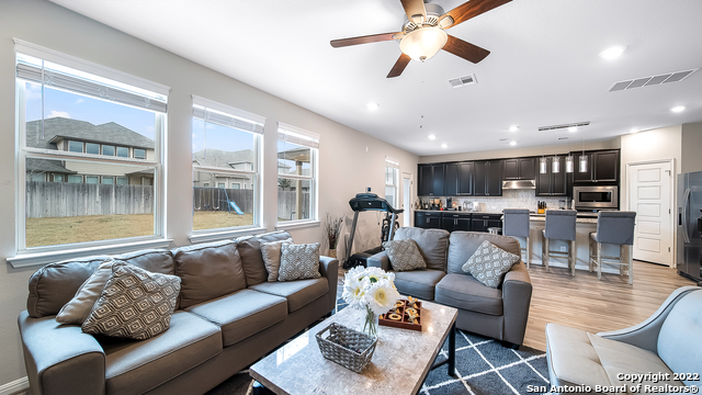 Image 9 of 18 For 2339 Castello