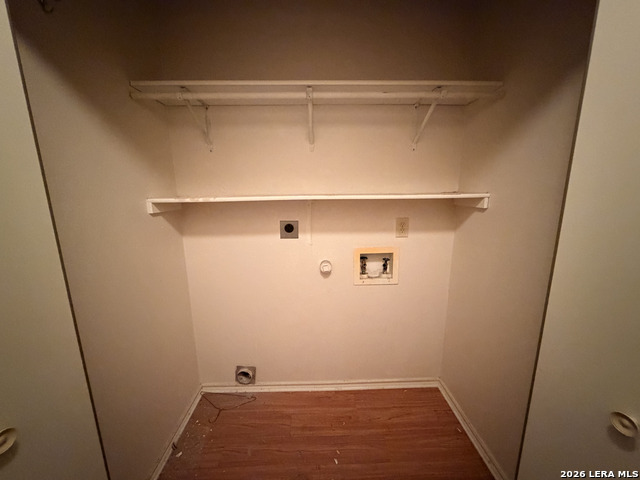 Image 10 of 27 For 8349 Morning Grv