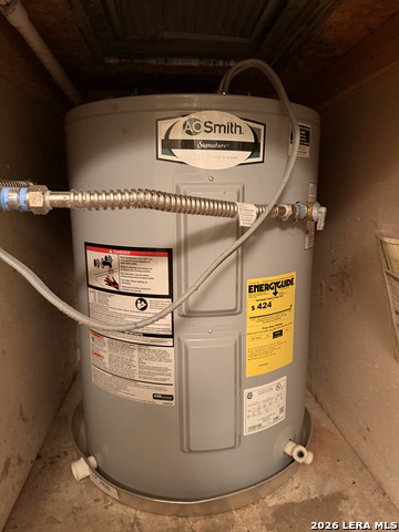 Image 18 of 27 For 8349 Morning Grv