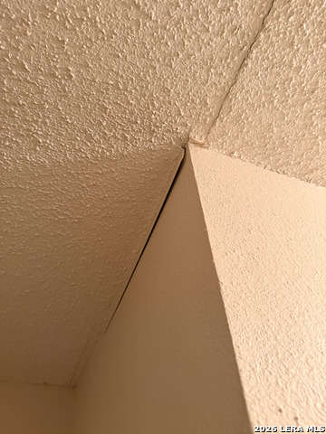 Image 20 of 27 For 8349 Morning Grv