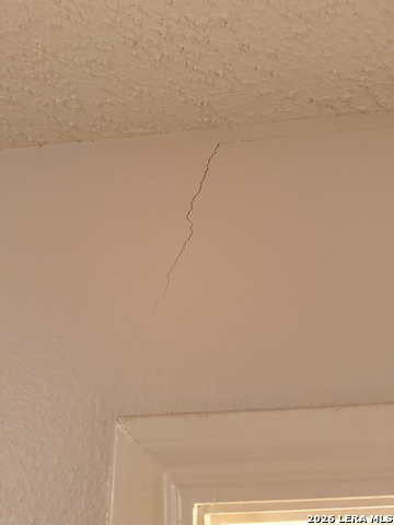 Image 21 of 27 For 8349 Morning Grv