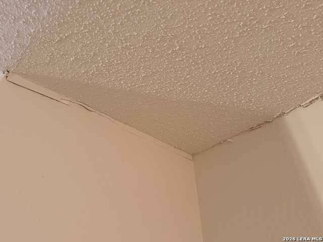 Image 22 of 27 For 8349 Morning Grv