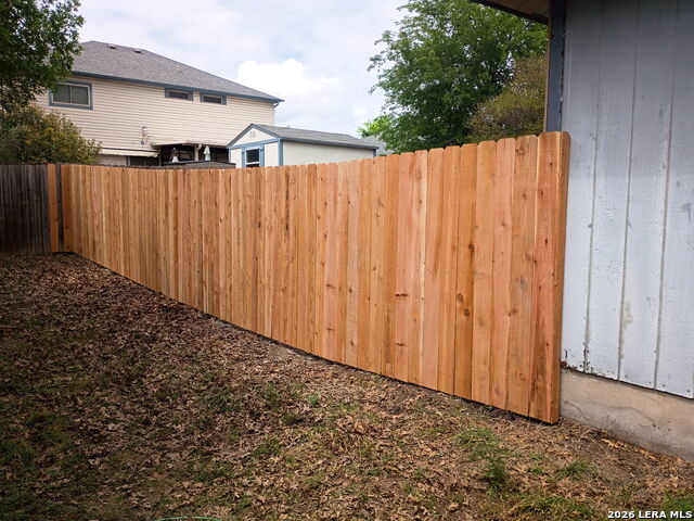 Image 23 of 27 For 8349 Morning Grv