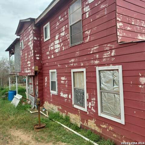 Image 18 of 26 For 387 Mills Ranch Rd