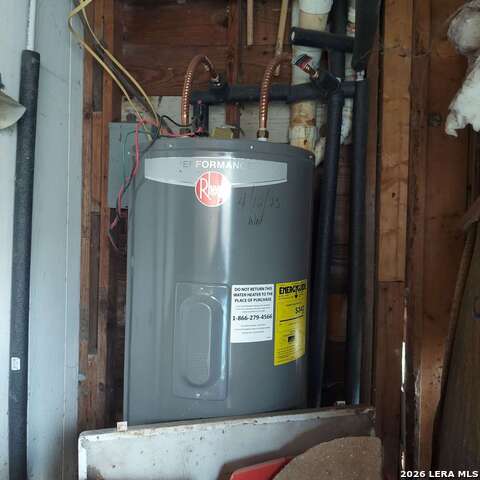 Image 21 of 26 For 387 Mills Ranch Rd