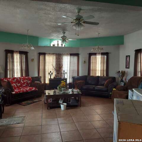 Image 4 of 26 For 387 Mills Ranch Rd