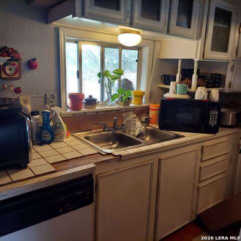 Image 5 of 26 For 387 Mills Ranch Rd