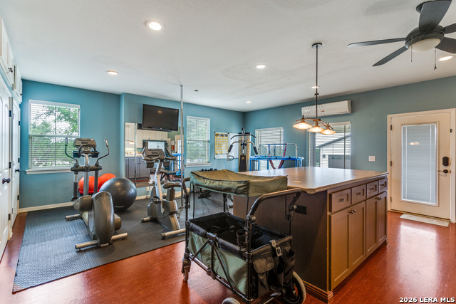 Image 17 of 43 For 106 River Mountain Dr