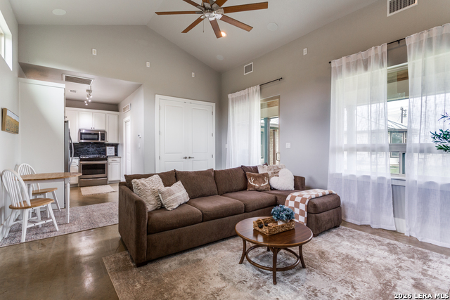 Image 29 of 43 For 106 River Mountain Dr