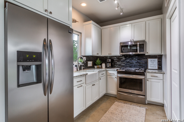 Image 31 of 43 For 106 River Mountain Dr