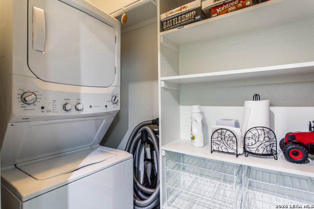 Image 32 of 43 For 106 River Mountain Dr