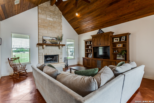 Image 7 of 43 For 106 River Mountain Dr