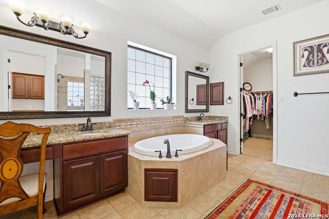 Image 18 of 50 For 3023 Spider Lily